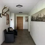 Apartment Haus Steinplatte *
