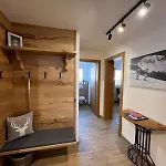 Haus Steinplatte Waidring
