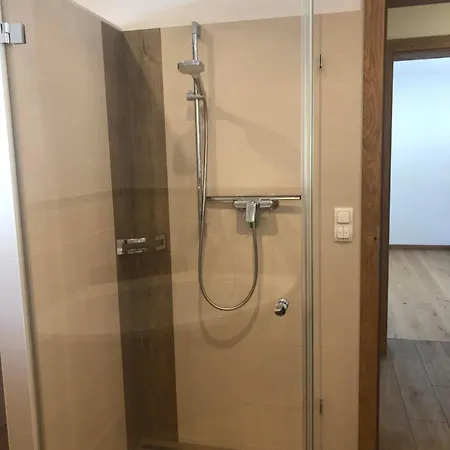 Haus Steinplatte Waidring