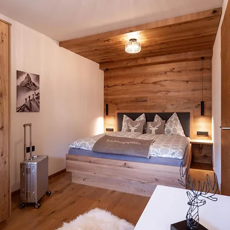 Apartment Haus Steinplatte