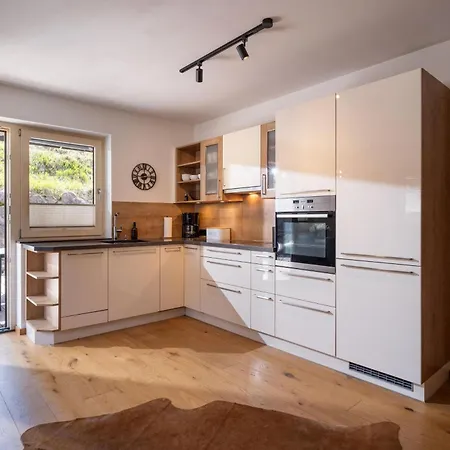 Haus Steinplatte Apartment *